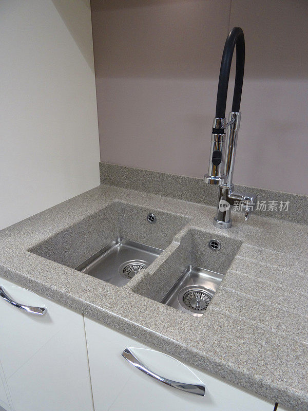 不锈钢厨房水槽/单盆，复合层压板，可丽耐灰色工作台面